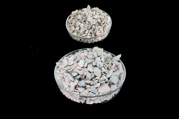 為什么大多數(shù)養(yǎng)雞場都在使用沸石？-國投盛世